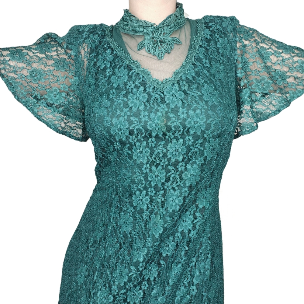 1980's Lace Dress With Corset Tie